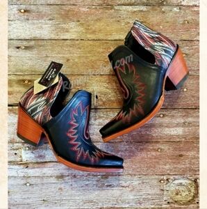 Ariat Dixon Chimayo Cash Black Size 8.5